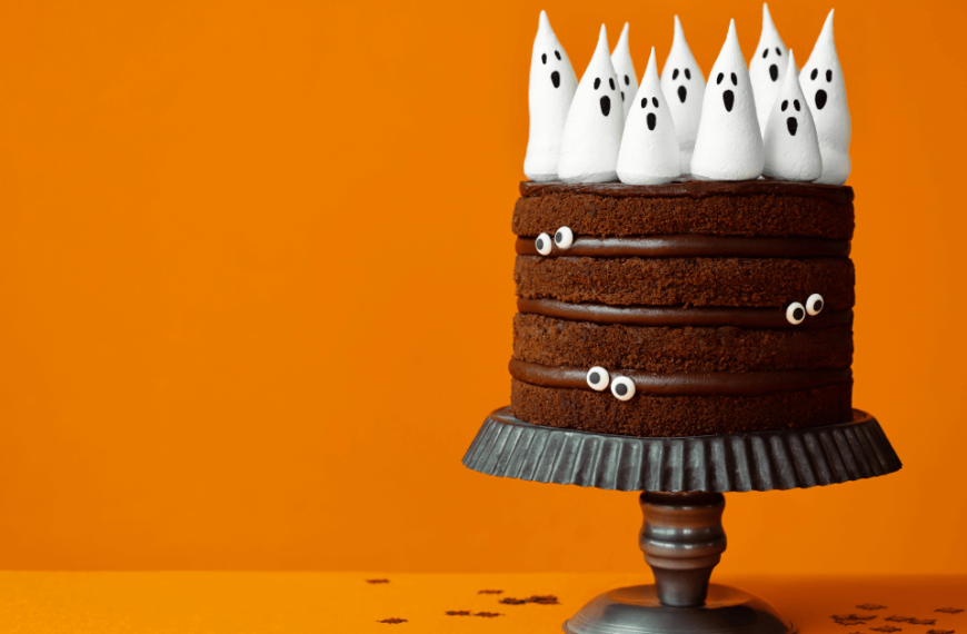 halloween birthday cakes